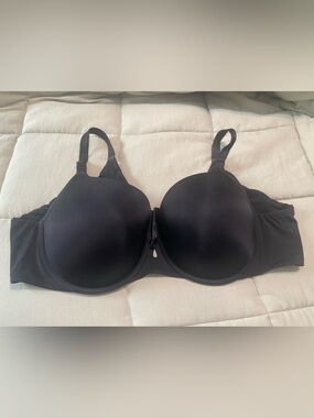 torrid Black underwire bra size 44B